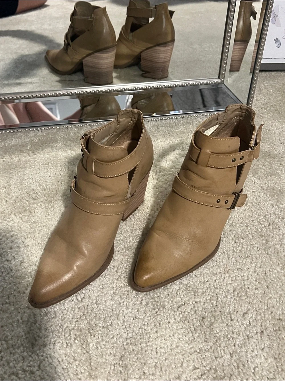 SOUL Naturalizer Ankle Booties with Buckle Straps Sz 8.5